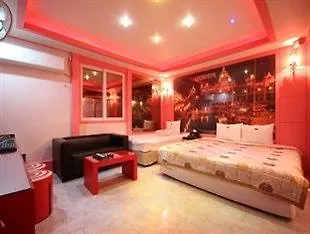 2Ne1 Hotel Busan