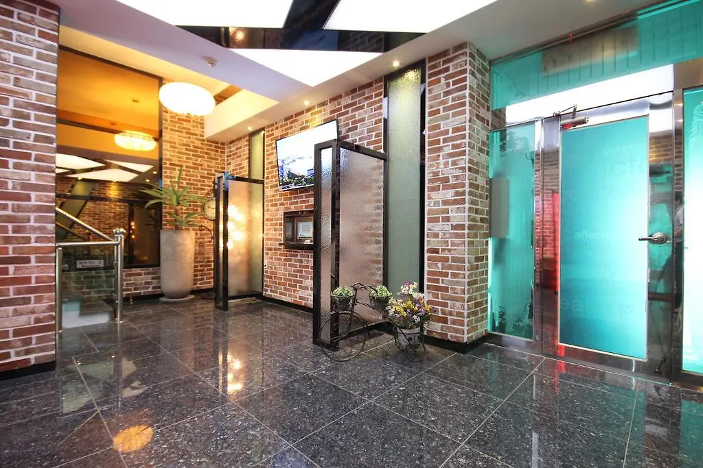 2Ne1 Hotel Busan